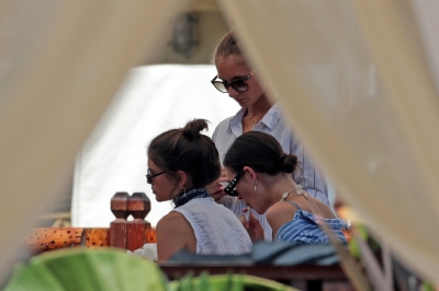 087.jpg